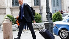 Κοταρέλι: Από το ΔΝΤ στην πρωθυπουργία της Ιταλίας