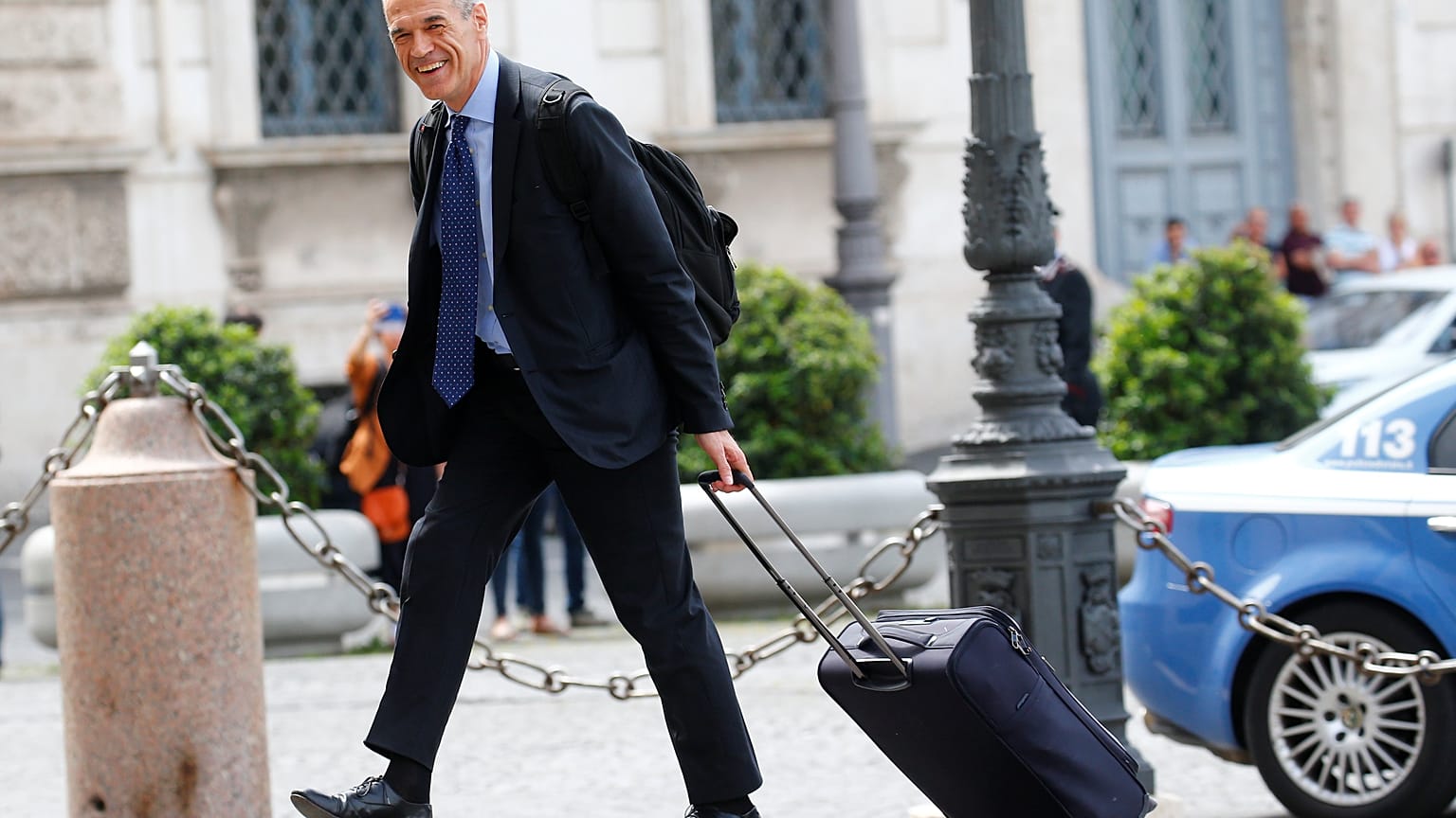 Cottarelli atteso al Colle con la lista dei ministri, intanto i partiti chiamano alla mobilitazione