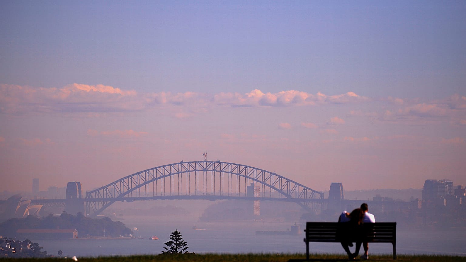Ellepte a füst Sydney-t