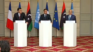 Líderes líbios acordam em Paris a realização de eleições