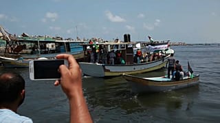 Pescherecci palestinesi salpano verso Cipro. Marina israeliana ne ferma uno.