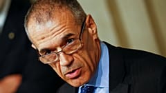 Italian political crisis causes jitters in financial markets 