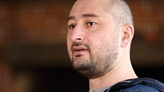 Δολοφονήθηκε στο σπίτι του ο δημοσιογράφος Αρκάντι Μπαμπτσένκο 