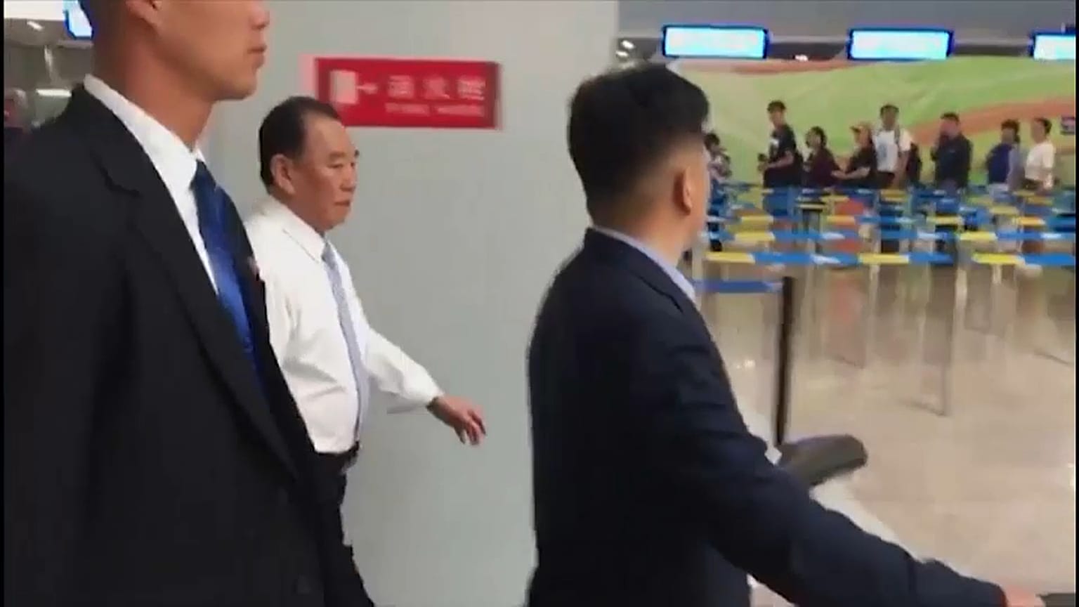 Doch bald Gipfel? Hoher nordkoreanischer Funktionär fliegt in die USA 