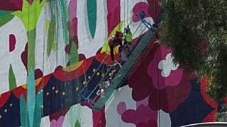 Beinah-Absturz von Graffiti-Künstlern aus 20 Metern Höhe