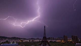 Tempestade na Cidade Luz