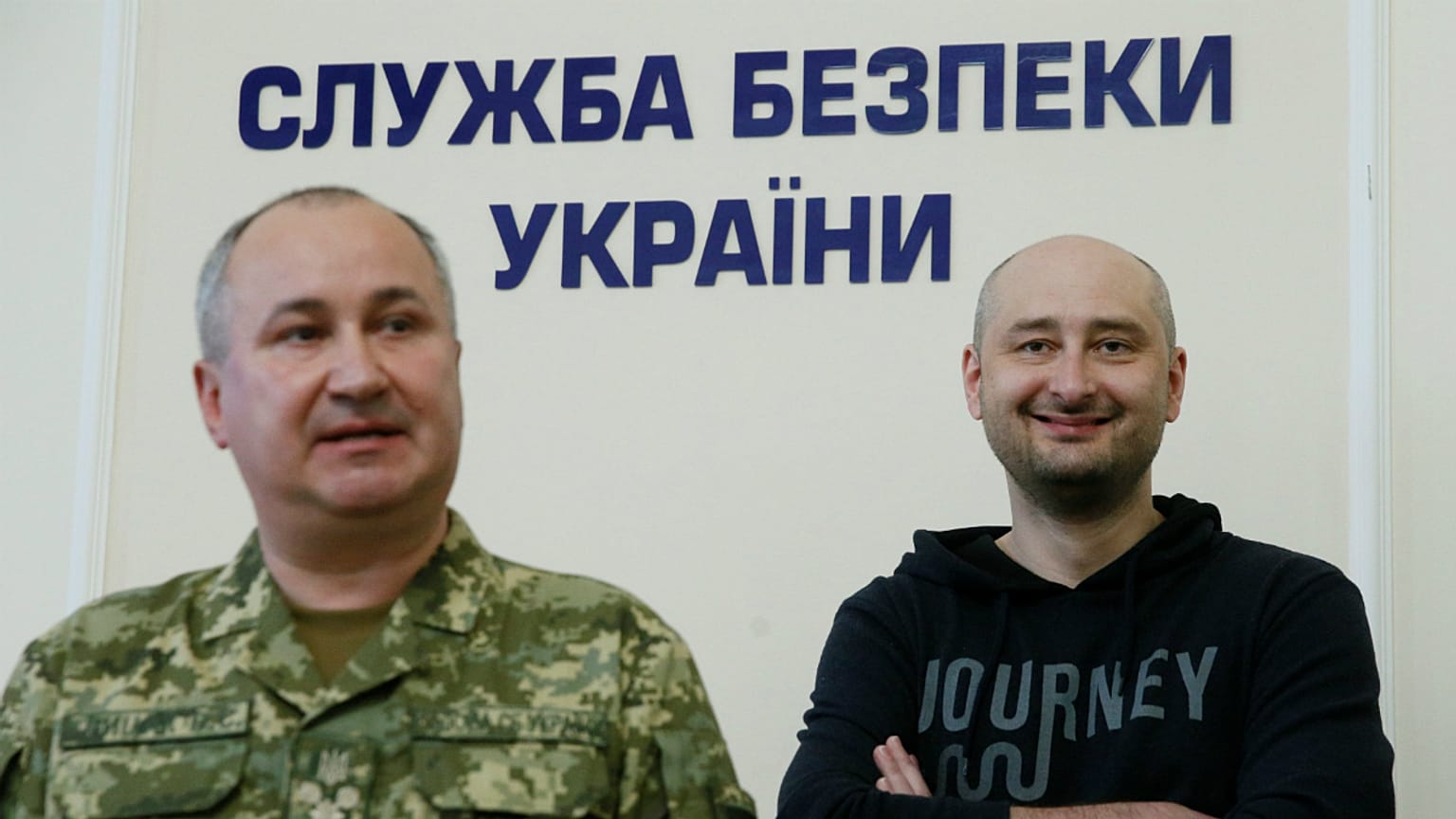 Arkady Babchenko apareceu vivo e até sorridente em Kyiv