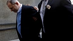 Kατηγορίες για βιασμό απαγγέλθηκαν στον Χάρβεϊ Γουάινσταϊν