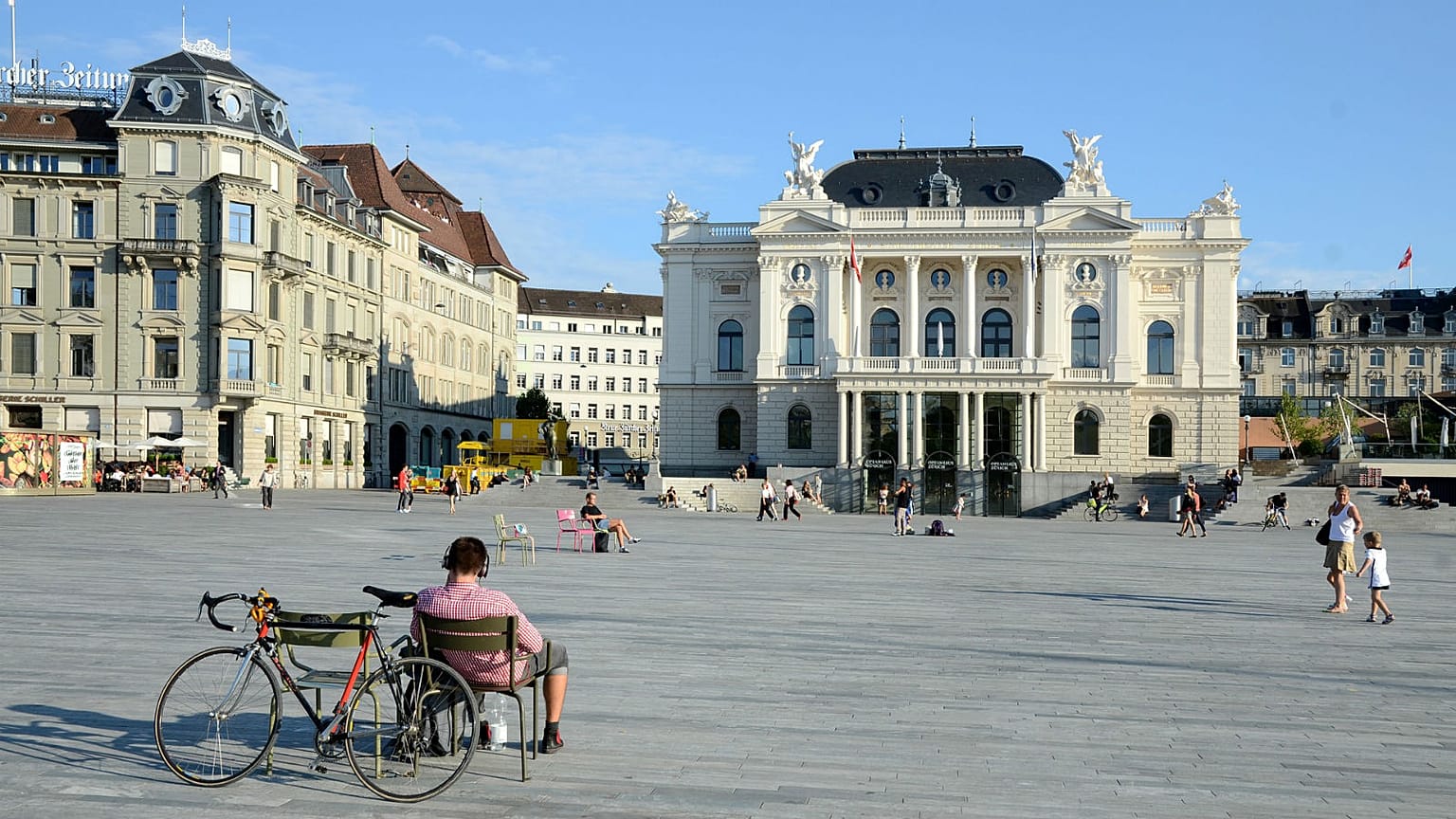 'Swiss Banksy' settles 40-year dispute with Zurich 