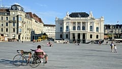 'Swiss Banksy' settles 40-year dispute with Zurich 