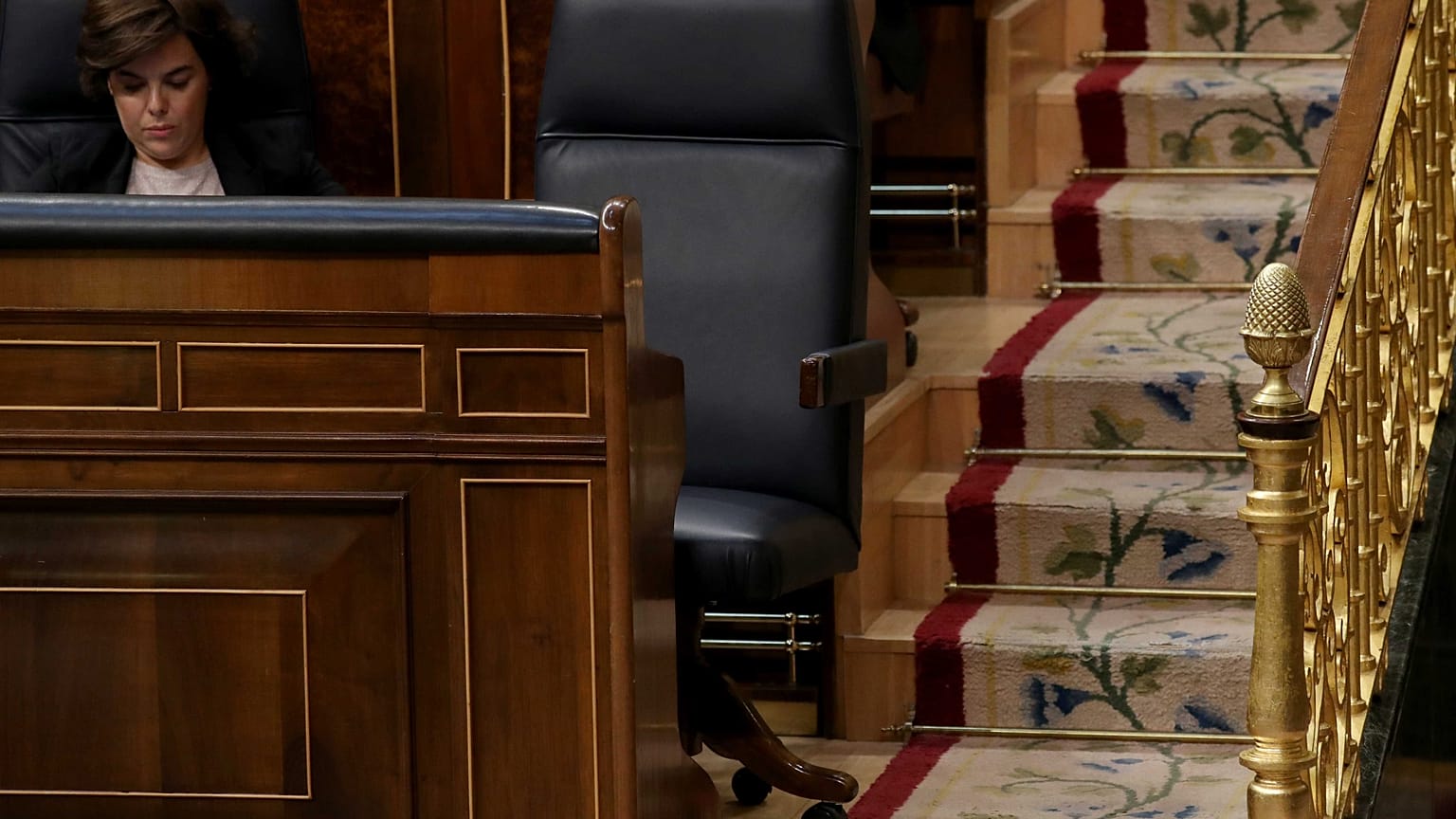 ¿Dónde estaba Rajoy mientras se debate su destitución? (Bis)