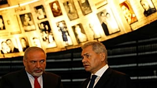 وزيرا الدفاع الروسي والإسرائيلي