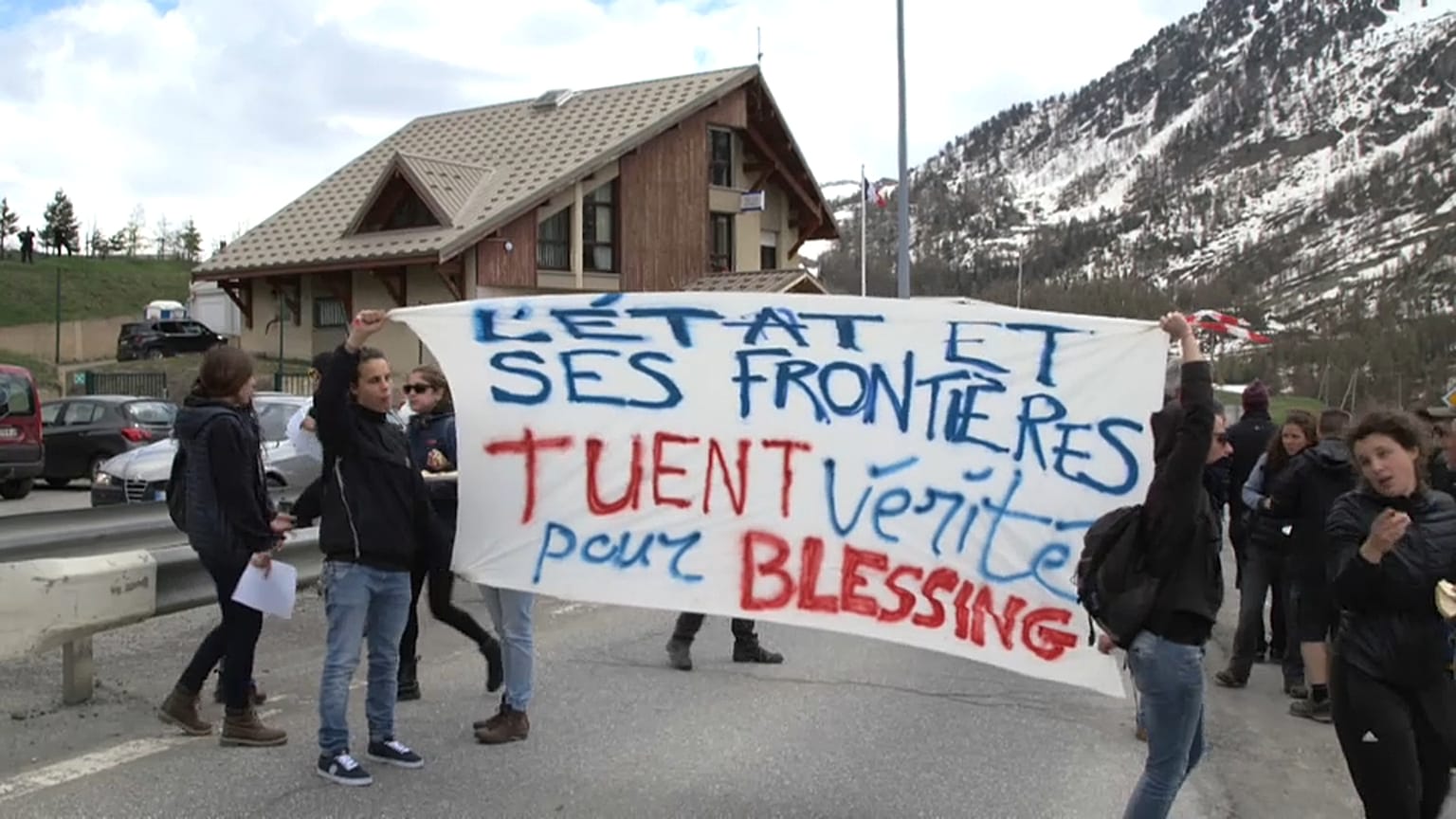 Alpi nuovo cimitero dei migranti