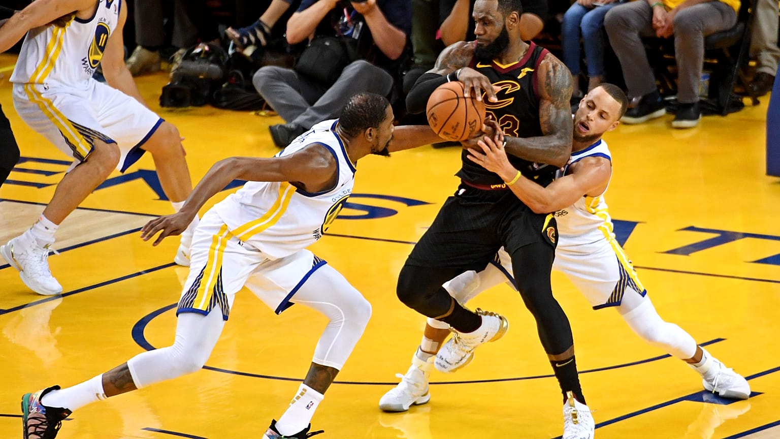 NBA: Οι Γουόριορς «λύγισαν» τον Λεμπρόν