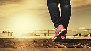 Ταχύτερο περπάτημα για περισσότερα χρόνια ζωής;