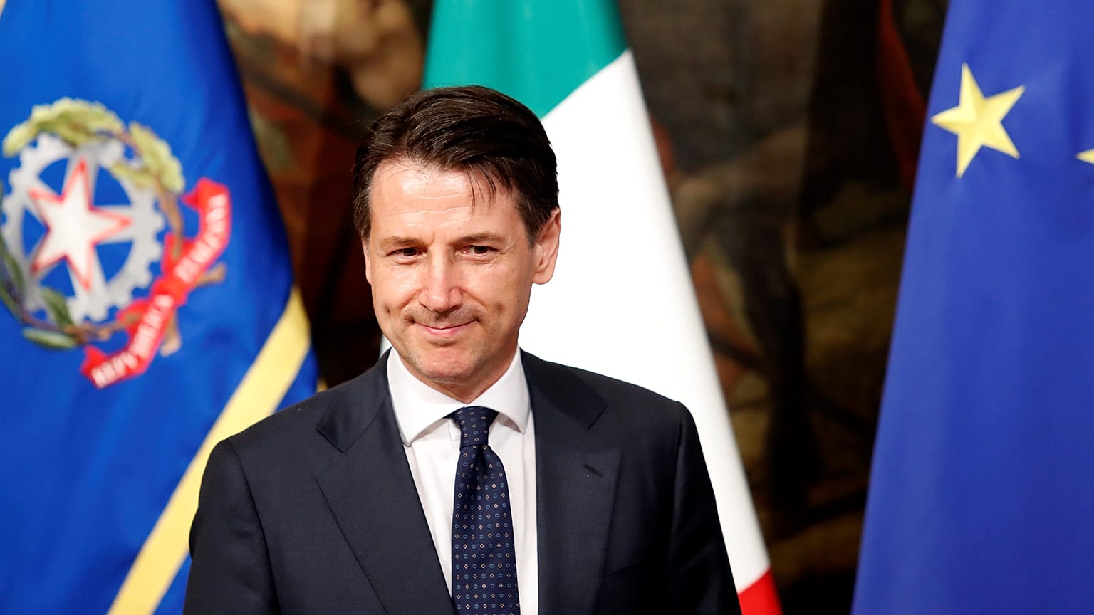 Três meses depois das eleições Governo sem precedentes em Roma 