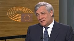 "Be kell tartani a szabályokat, de módosítani is lehet őket"