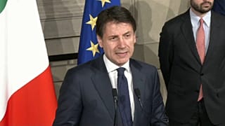 Giuseppe Conte, il premier della porta accanto