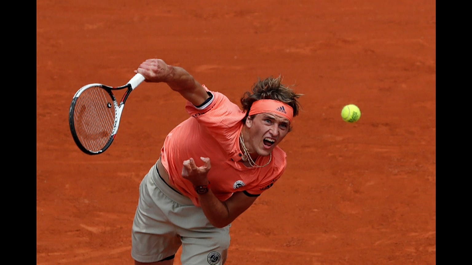 Seeds fall and big names prosper at Roland Garros