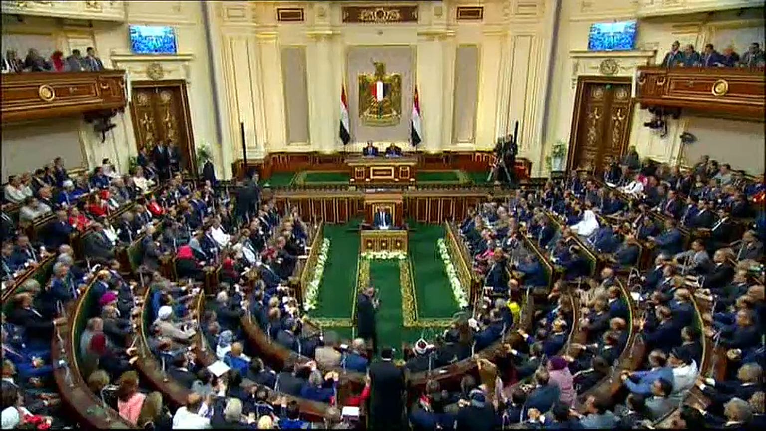 الرئيس المصري عبد الفتاح السيسي يؤدي القسم لتولي ولاية رئاسية ثانية