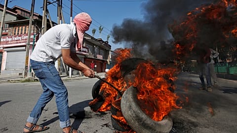 Συγκρούσεις στο Κασμίρ της Ινδίας 