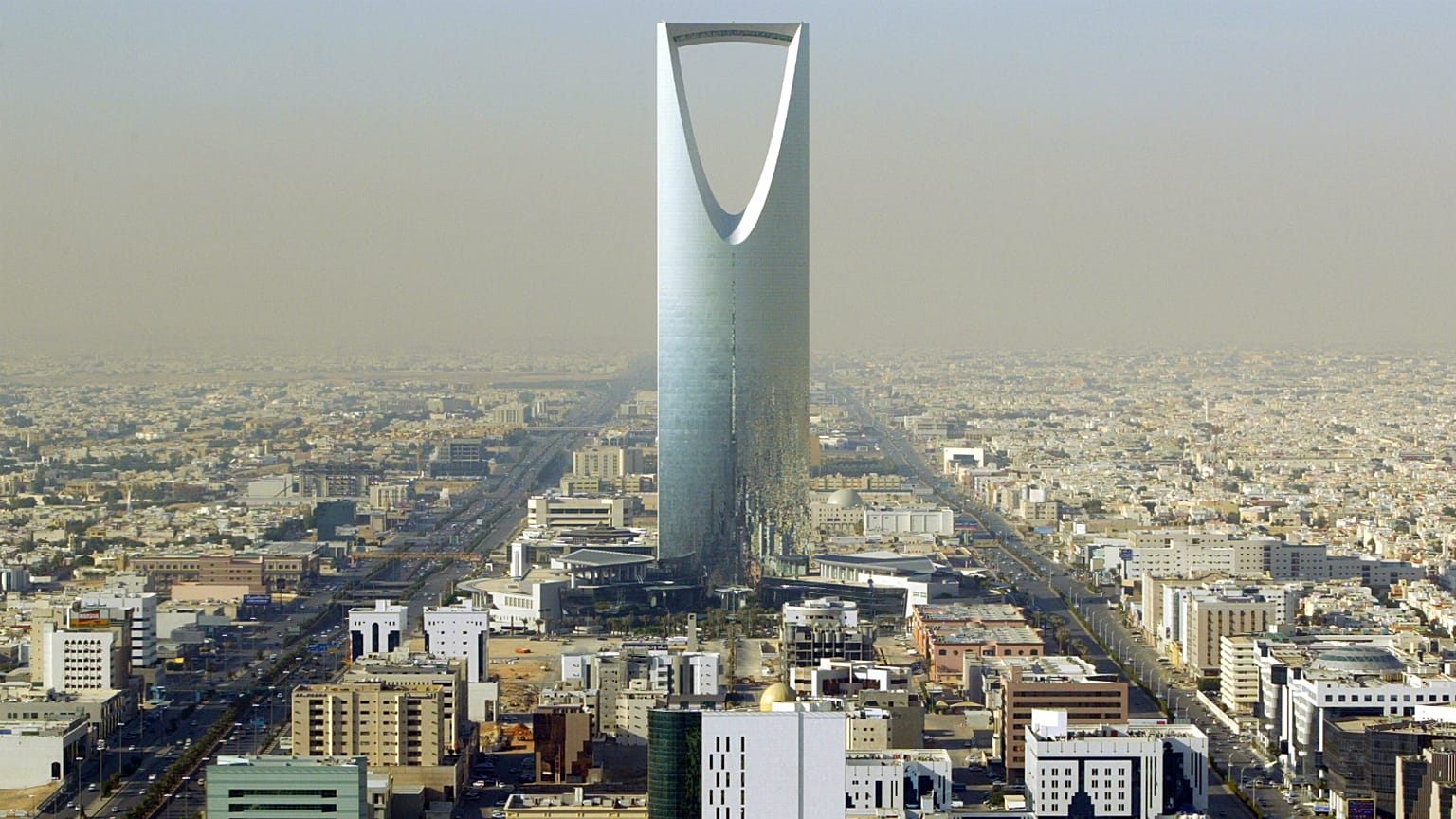 السعودية تفرج مؤقتاً عن ثمانية نشطاء منهم خمس نساء