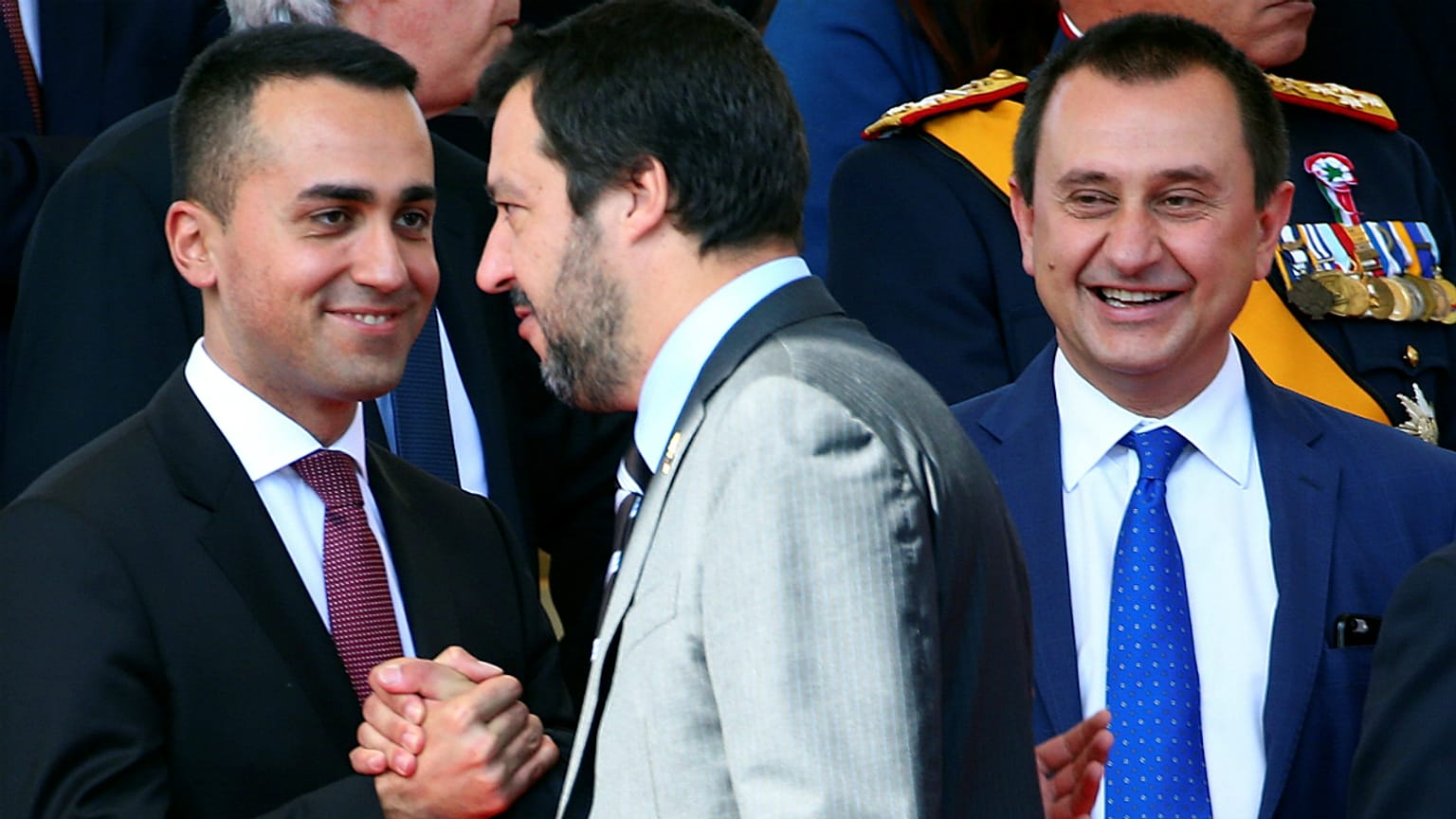 Di Maio com o líder do Liga, Matteo Salvini, novo ministro do Interior