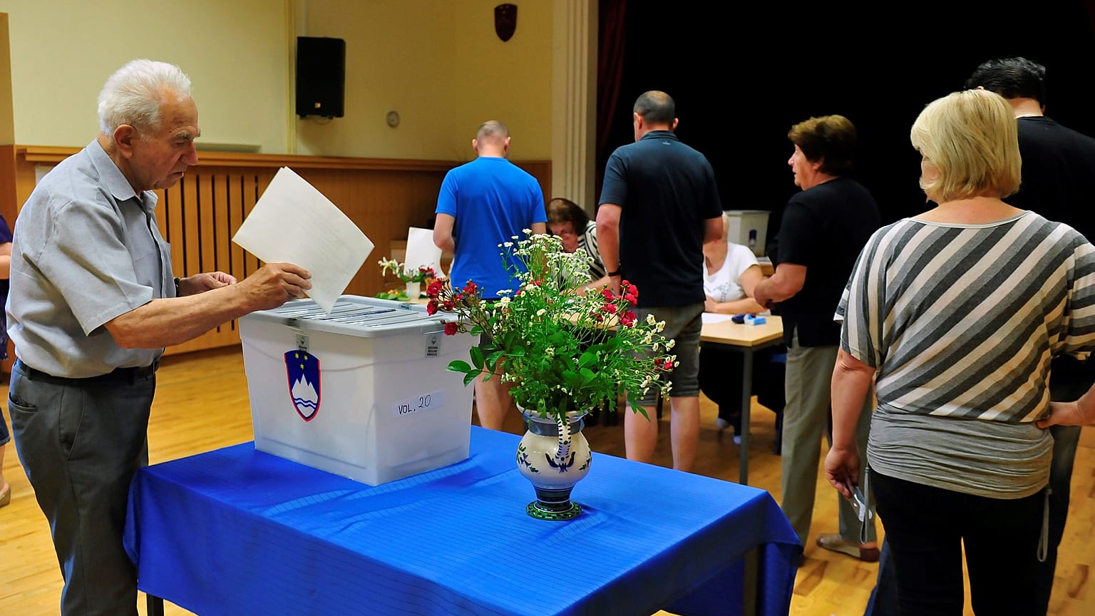 Elezioni in Slovenia, favoriti conservatori 