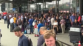 Flughafen Hamburg nimmt Flugbetrieb wieder auf