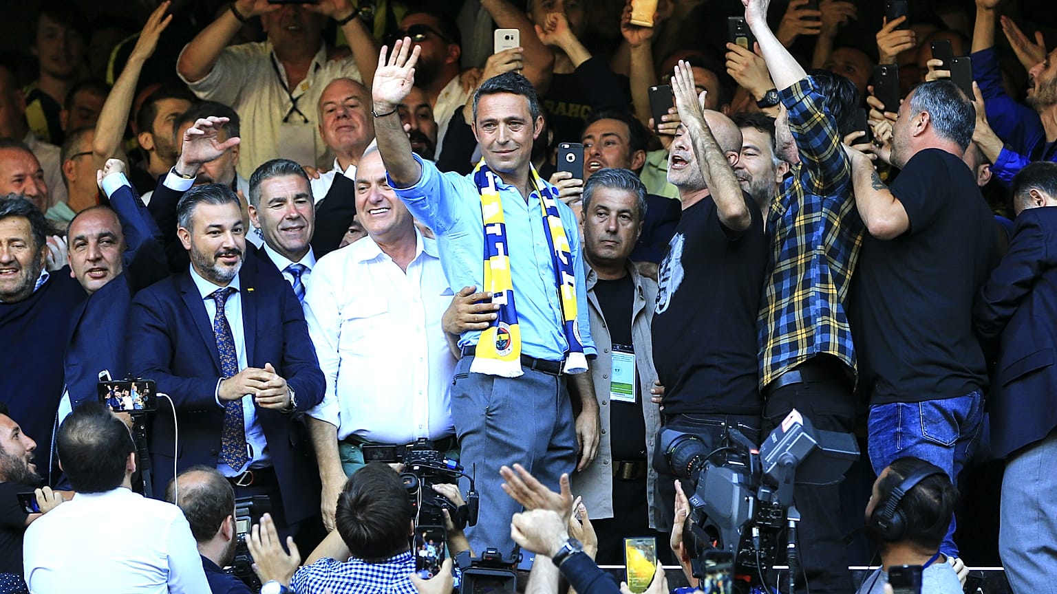 Fenerbahçe'nin yeni başkanı Ali Koç