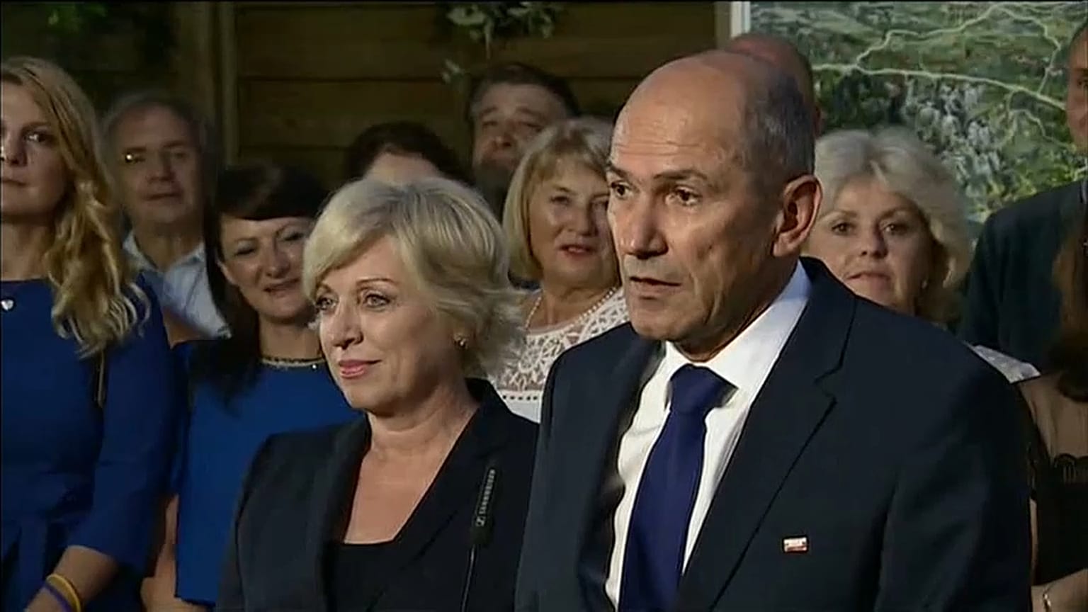 Slovenia: politiche, vincono i conservatori di  Janez Janša