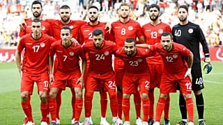 Oruçlu maça çıkan Tunuslu futbolcular iftar için sakatlık numarası yaptı