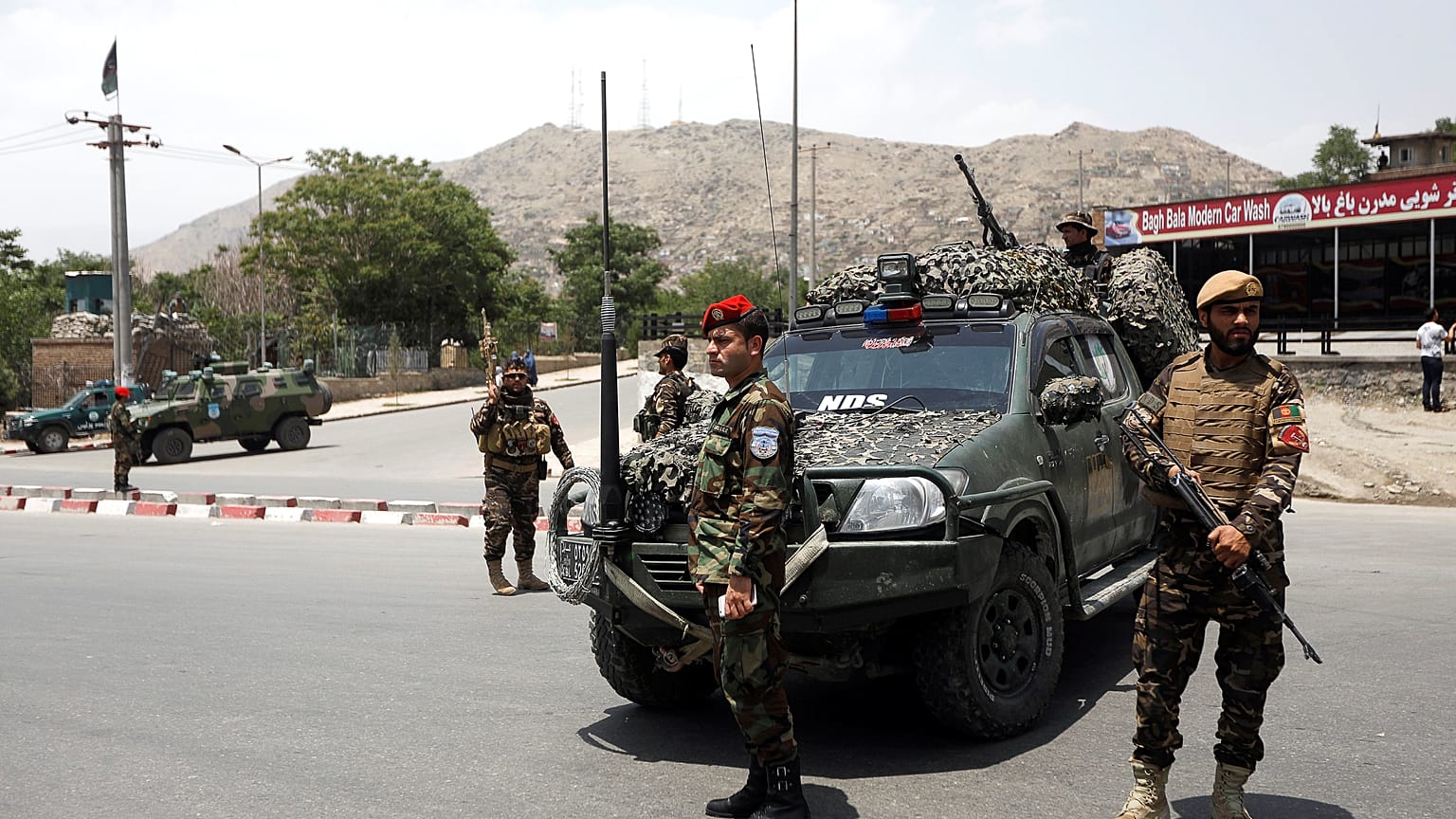Kamikaze si fa esplodere durante una riunione religiosa a Kabul