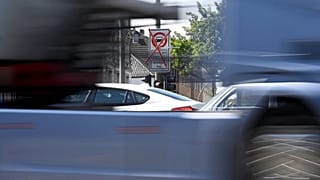 Γερμανία: Επαναλειτουργεί το αεροδρόμιο του Αμβούργου