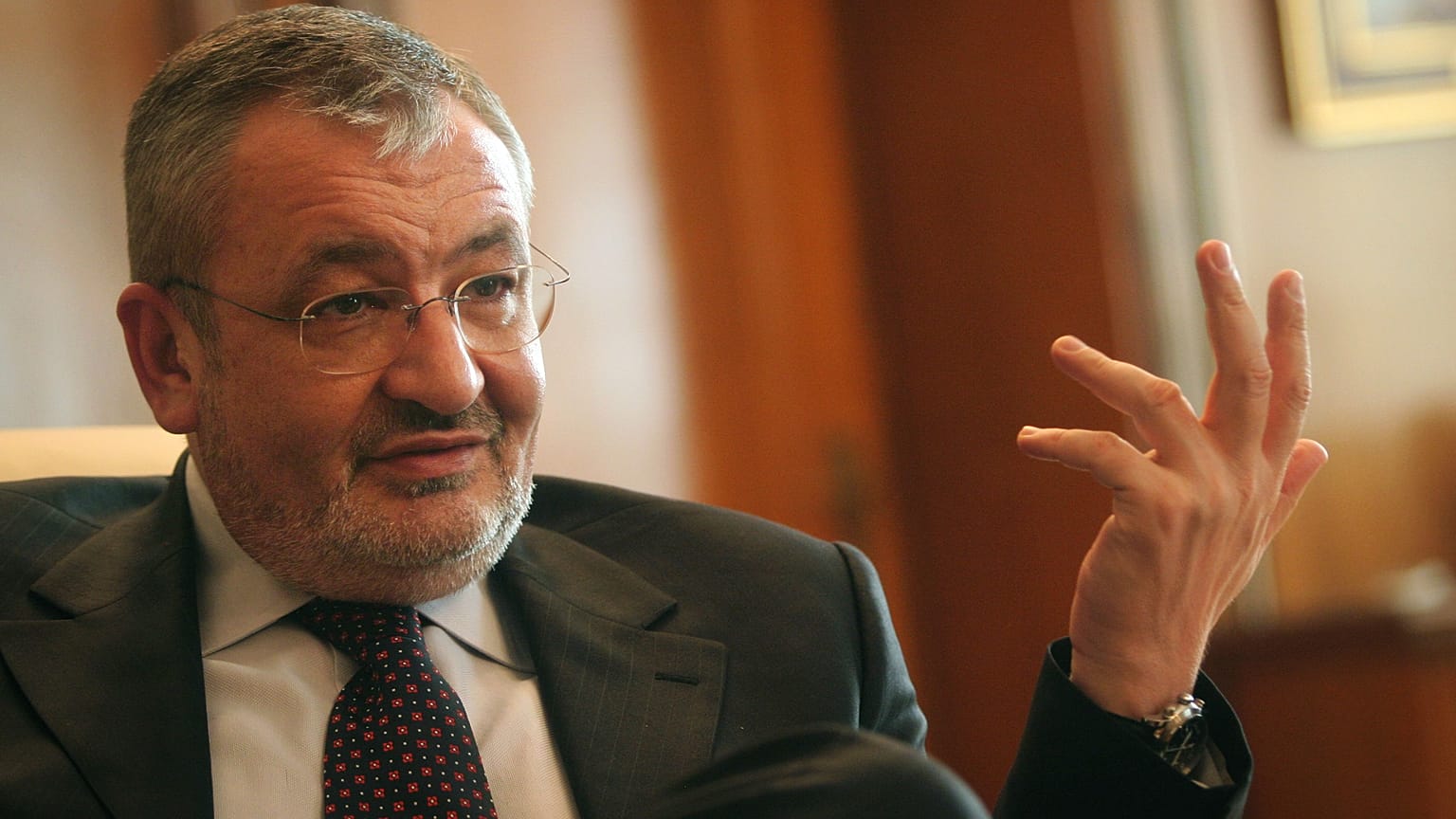 Sebastian Vladescu in an interview in 2006