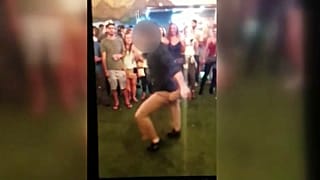 شاهد: عميل "إف بي آي" يكاد يقتل رجلاً بسبب الرقص!