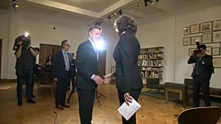 Santos: "Wo soll man die Grenze ziehen zwischen Gerechtigkeit und Frieden?"