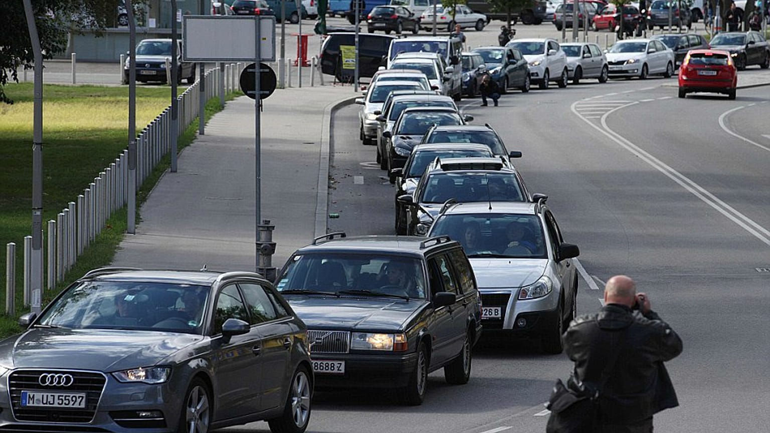 Belçika’da Türklerin otoyoldaki düğün konvoyu davalık oldu