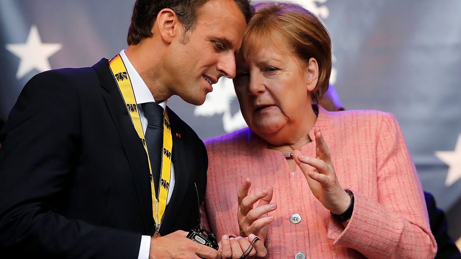 Merkel e l'euro, un passo verso Macron