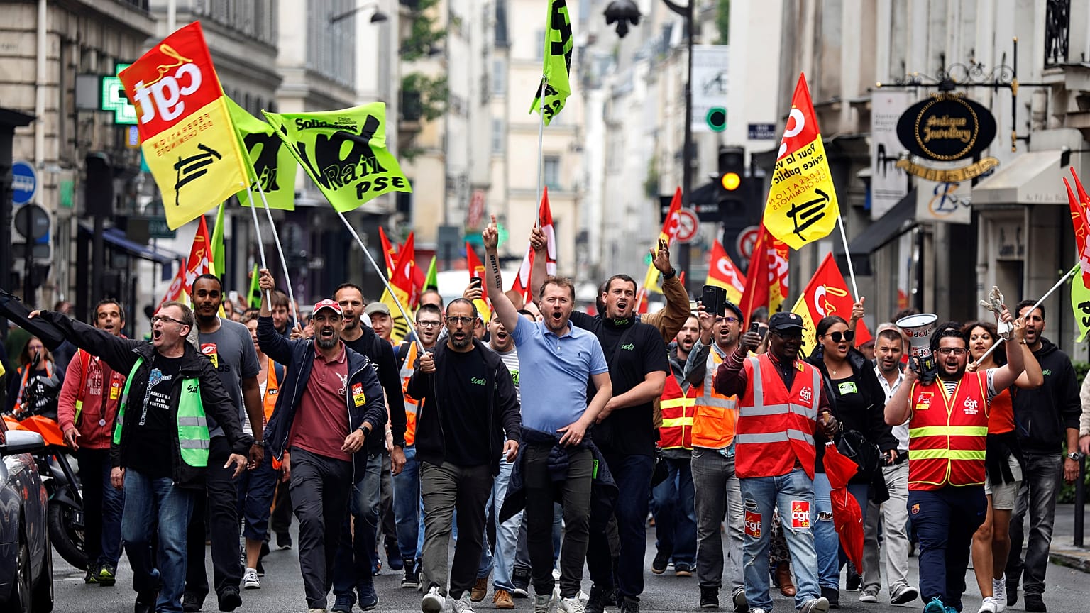 Στη Γερουσία το νομοσχέδιο για τον γαλλικό σιδηρόδρομο
