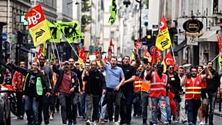 Στη Γερουσία το νομοσχέδιο για τον γαλλικό σιδηρόδρομο