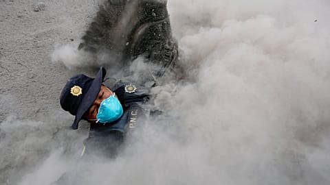 Tod und Verwüstung nach Ausbruch des Feuervulkans