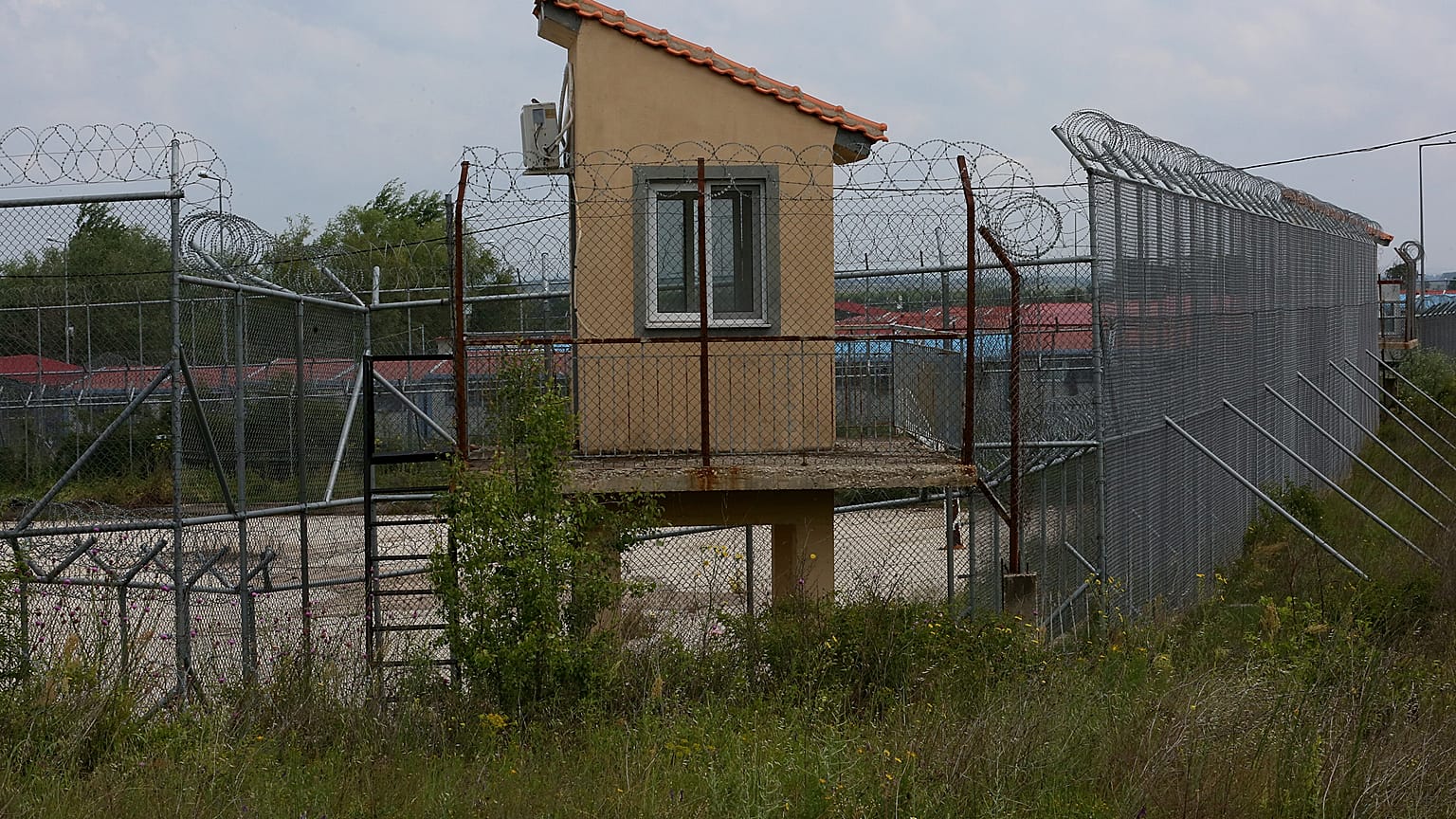Μετανάστες απεγκλωβίστηκαν από νησίδα του Έβρου