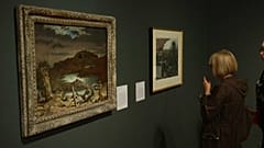 Die Künstler verarbeiten die Schrecken des Kriegs in ihren Werken.