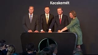 Letették az új Mercedes-gyár alapkövét Kecskeméten