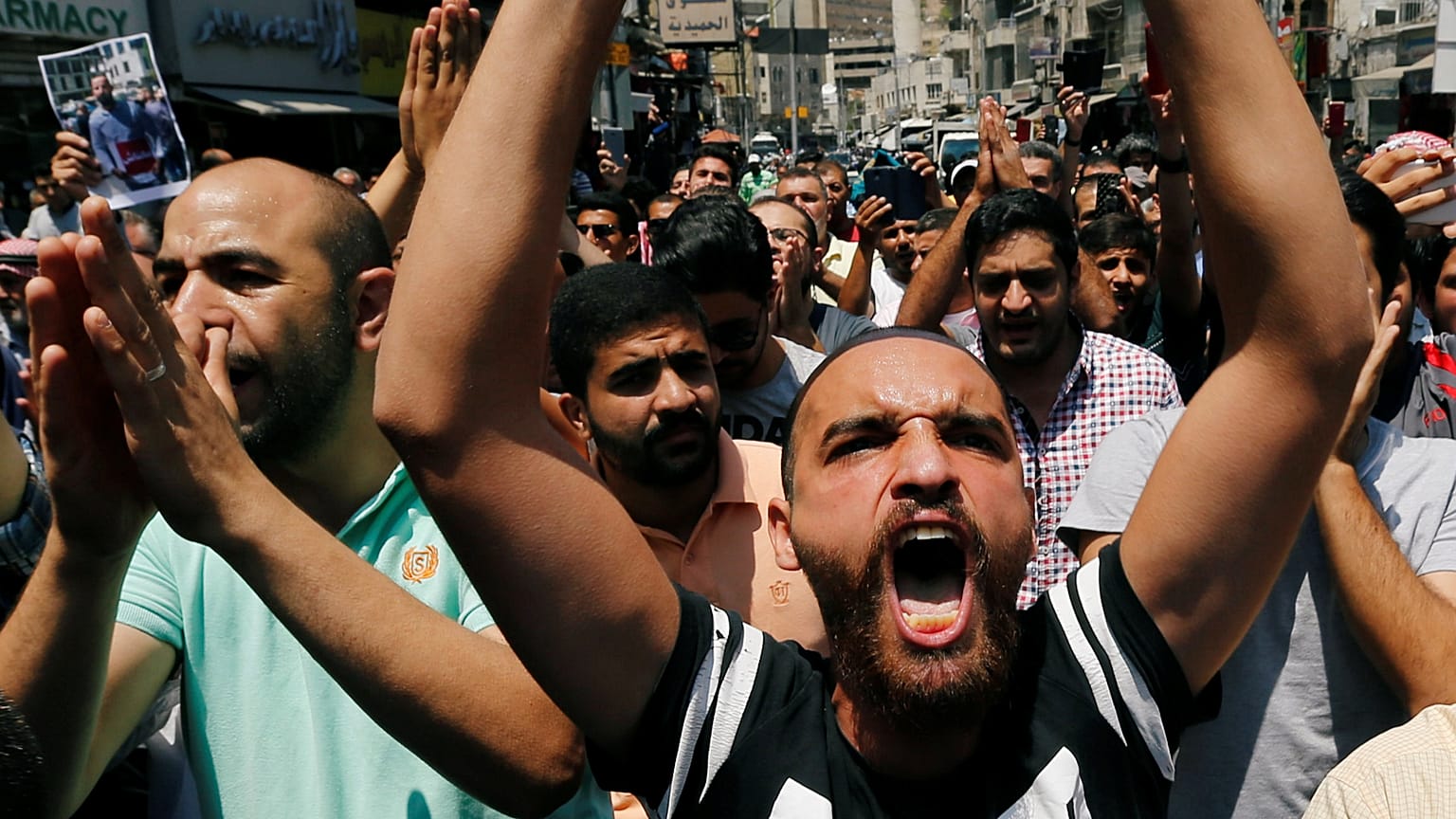 Les Jordaniens toujours mobilisés contre le projet de réforme fiscale 