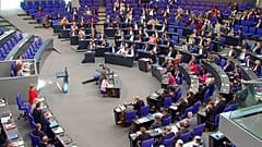 Merkels Fragestunde: mehr Europa und Japan statt Russland und USA