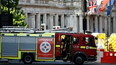 Londres : spectaculaire incendie dans un hôtel de luxe