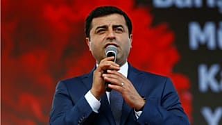 المرشح الرئاسي الموال للأكراد صلاح الدين دمرداش في صورة من أرشيف رويترز.