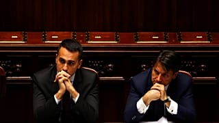 Governo de Giuseppe Conte vence moção de confiança